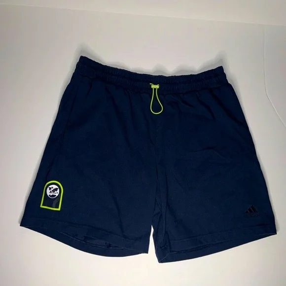 ADIDAS LIGHTWEIGHT AEROREADY GRAPHIC SHORTS RUNNING GYM SPORTS FITNESS MENS NAVY - Picture 1 of 15